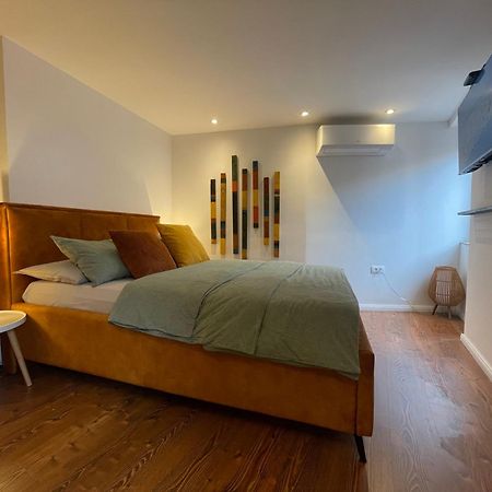 De Qua De La Studio Rovinj Eksteriør bilde